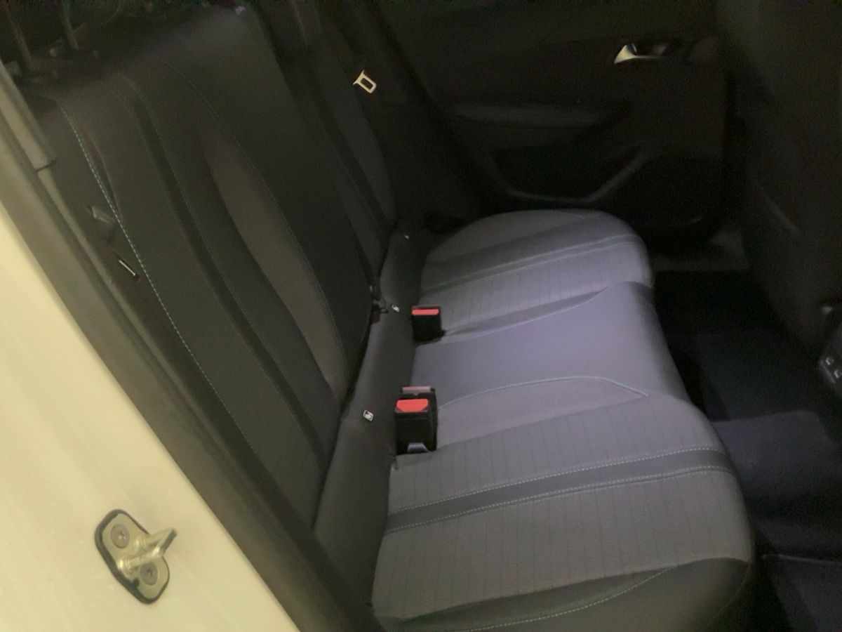 peugeot-2008-1-2-puretech-2023-gasolina-1199cc