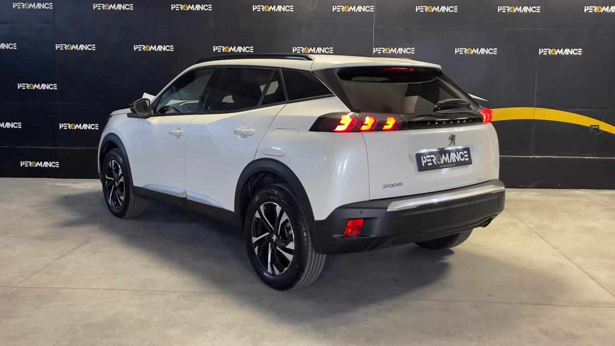 peugeot-2008-1-2-puretech-2023-gasolina-1199cc