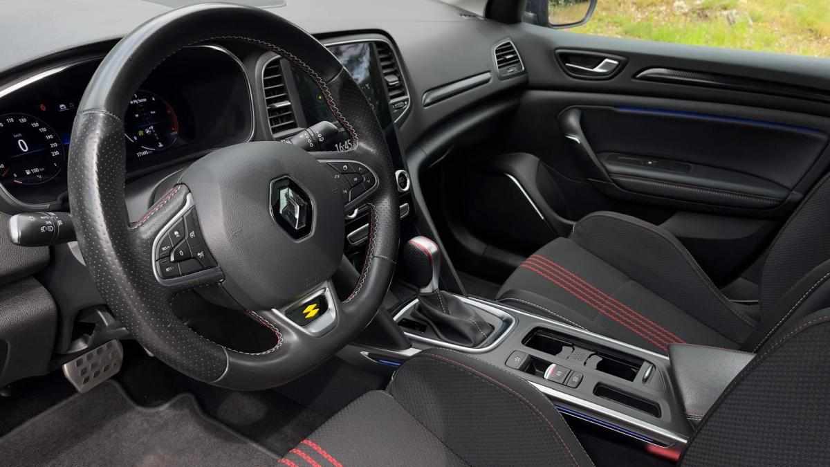 renault-megane-sport-tourer-2021-diesel-1461cc