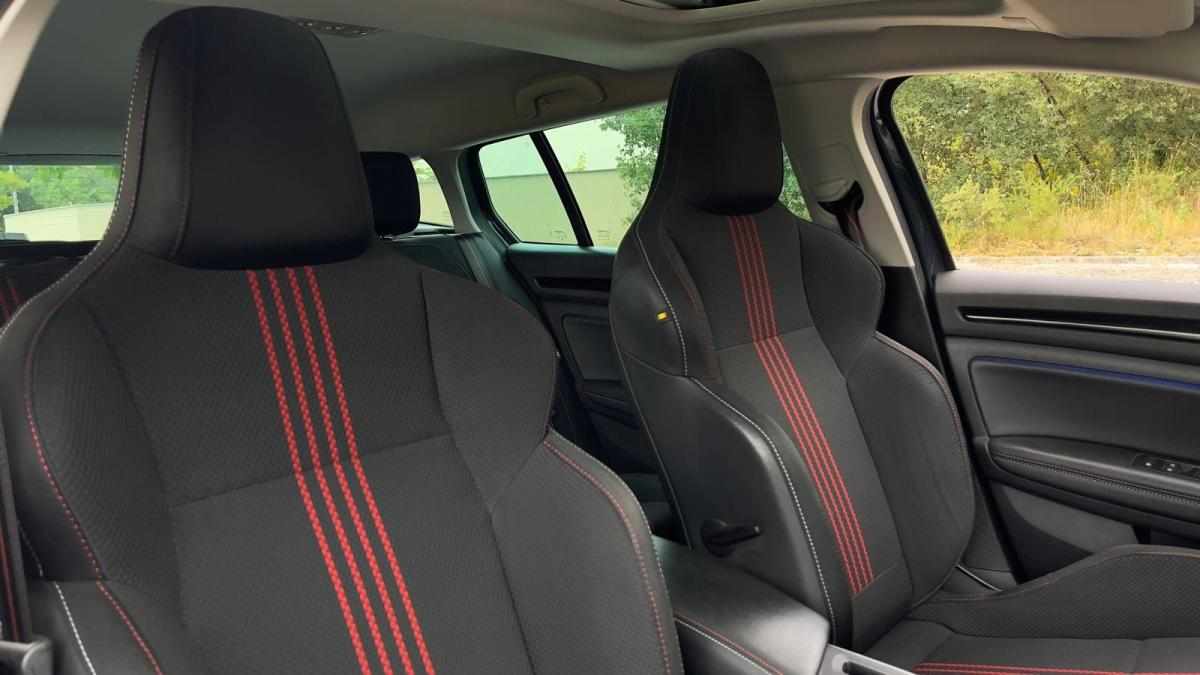 renault-megane-sport-tourer-2021-diesel-1461cc