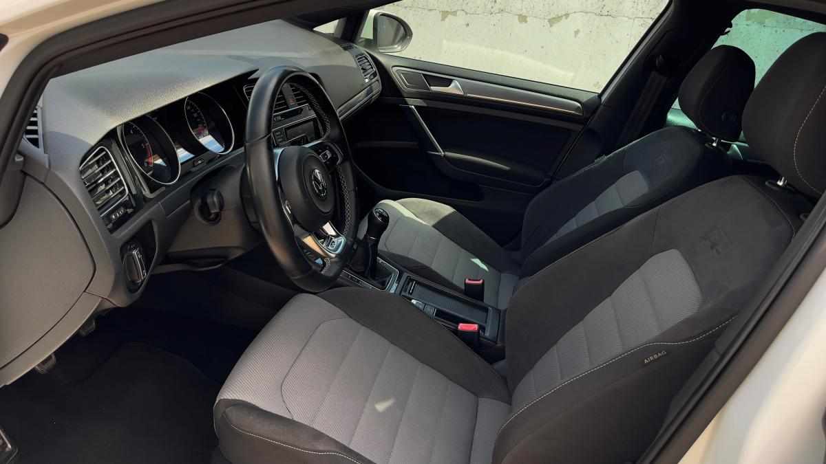 volkswagen-golf-2-0-tdi-bluemotion-2013-diesel-1968cc