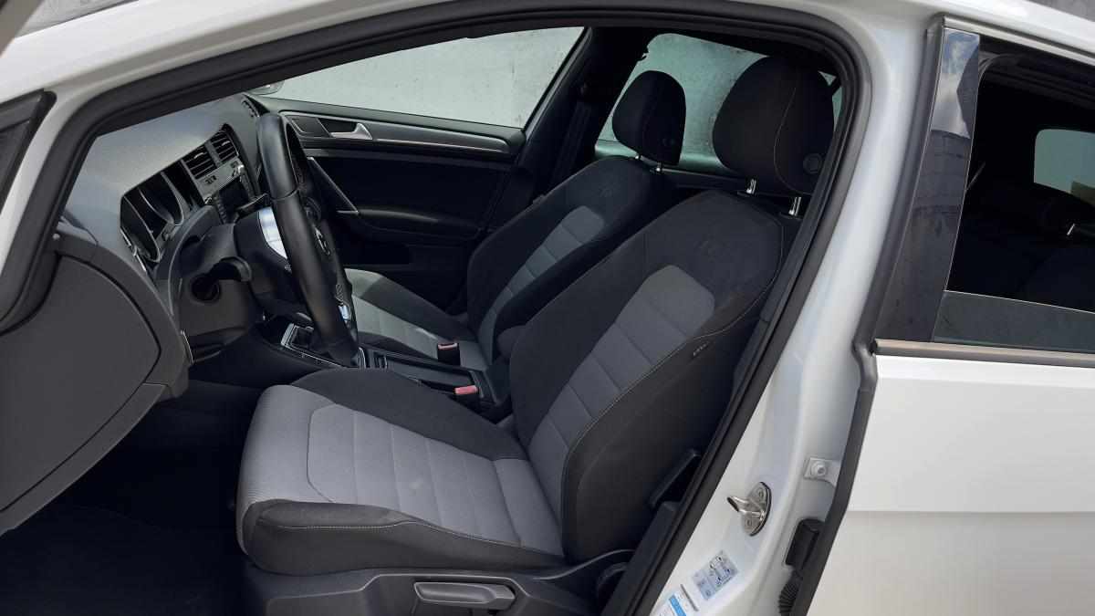 volkswagen-golf-2-0-tdi-bluemotion-2013-diesel-1968cc
