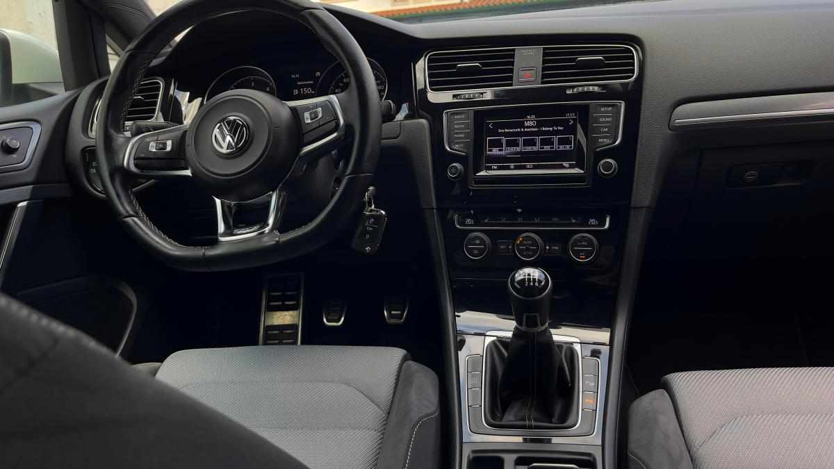 volkswagen-golf-2-0-tdi-bluemotion-2013-diesel-1968cc