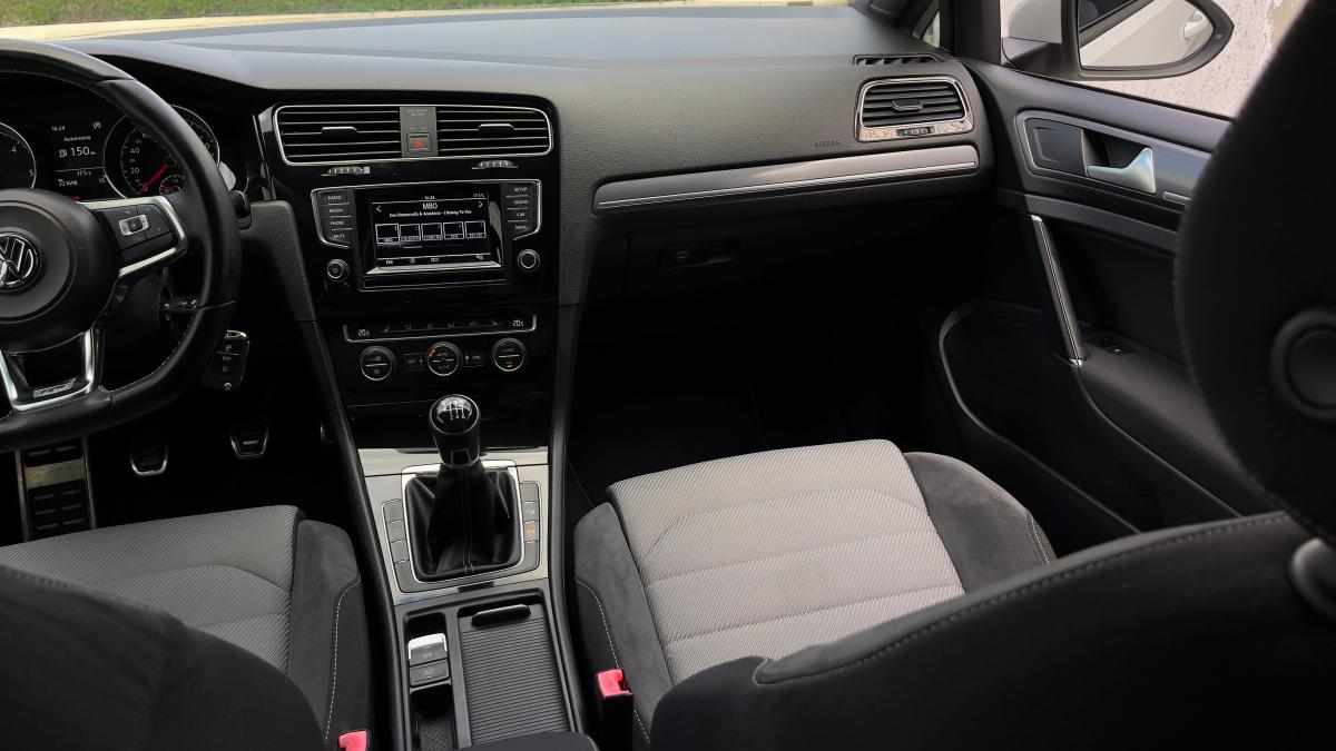 volkswagen-golf-2-0-tdi-bluemotion-2013-diesel-1968cc