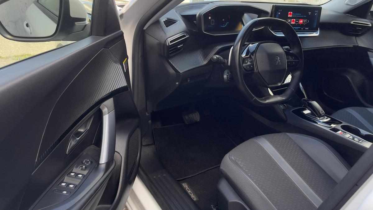 peugeot-2008-1-2-puretech-2020-gasolina-1199cc