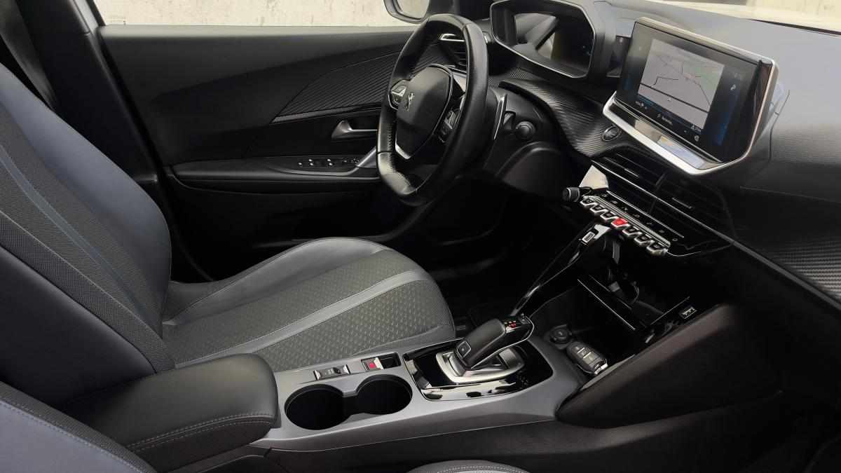 peugeot-2008-1-2-puretech-2020-gasolina-1199cc