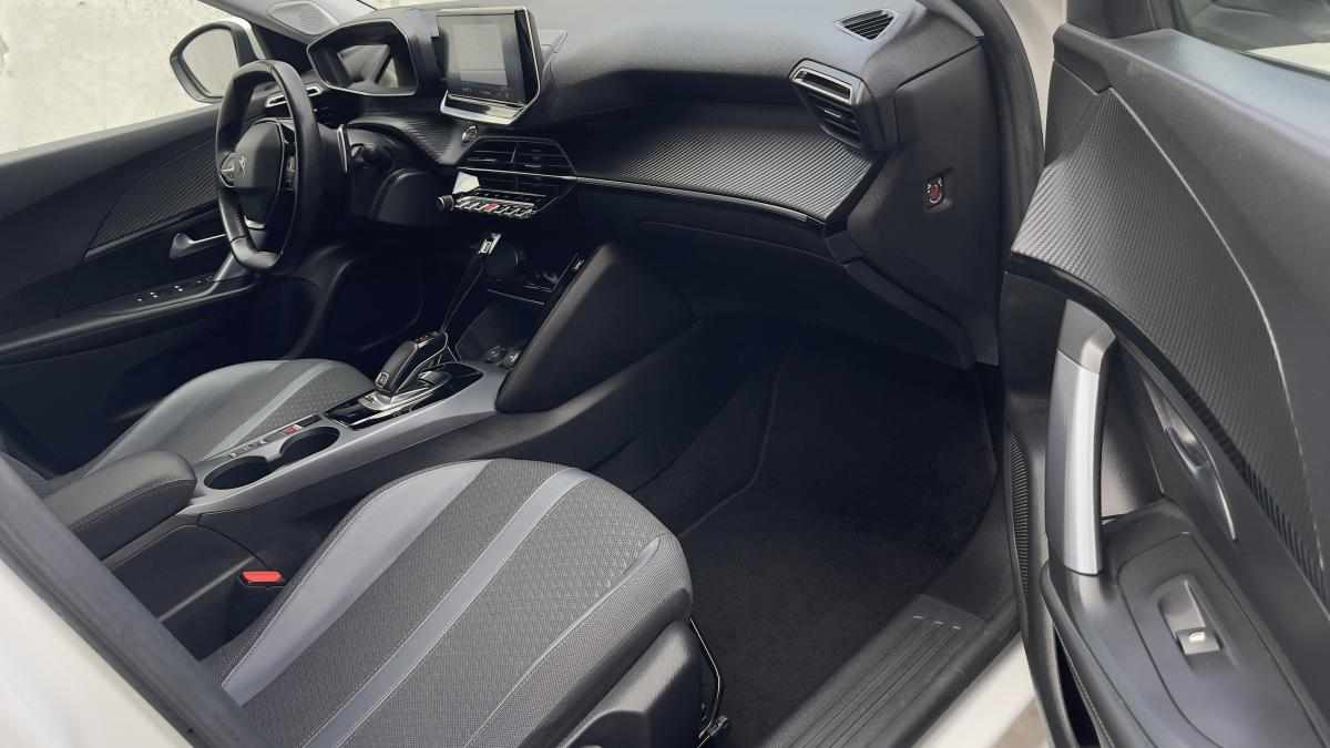 peugeot-2008-1-2-puretech-2020-gasolina-1199cc