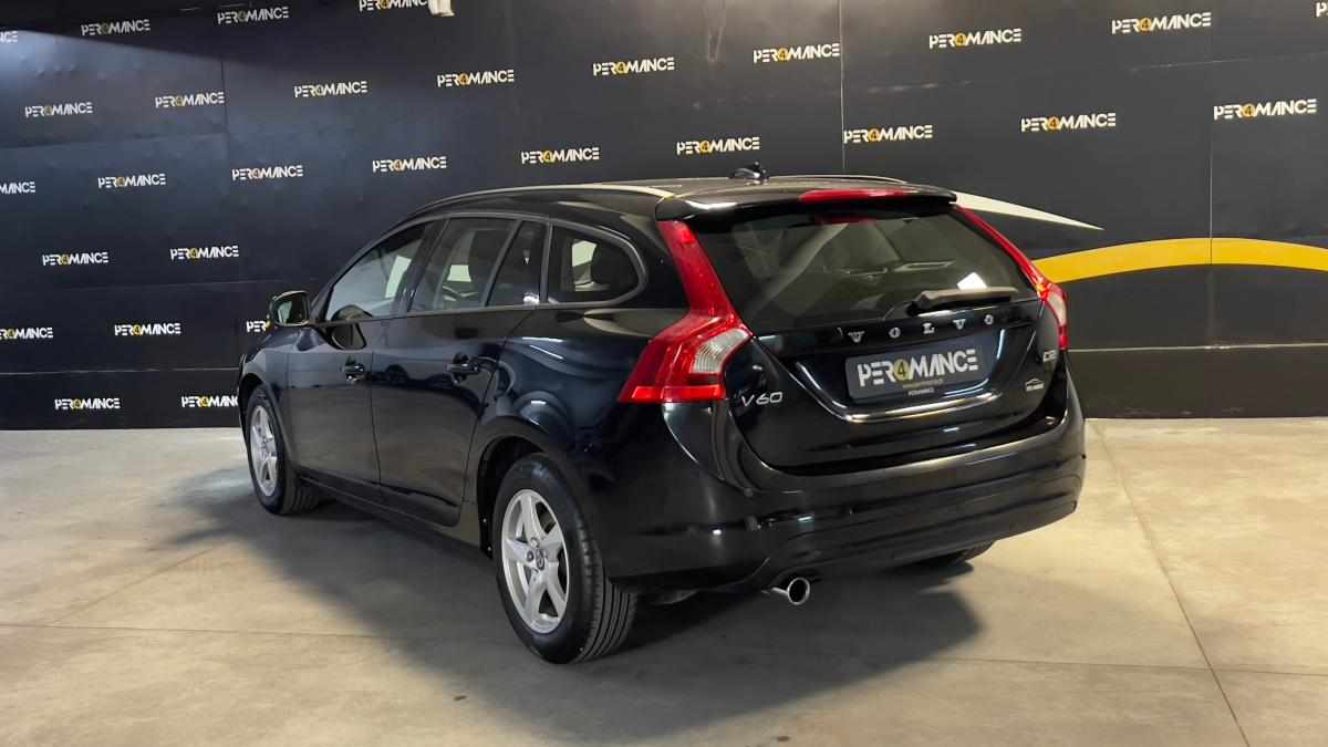 volvo-v60-d2-1-6-2015-diesel-1560cc