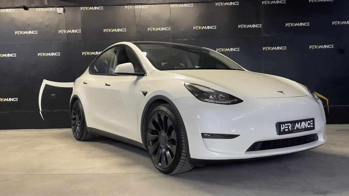 tesla-model-y-performance-2023-eletrico