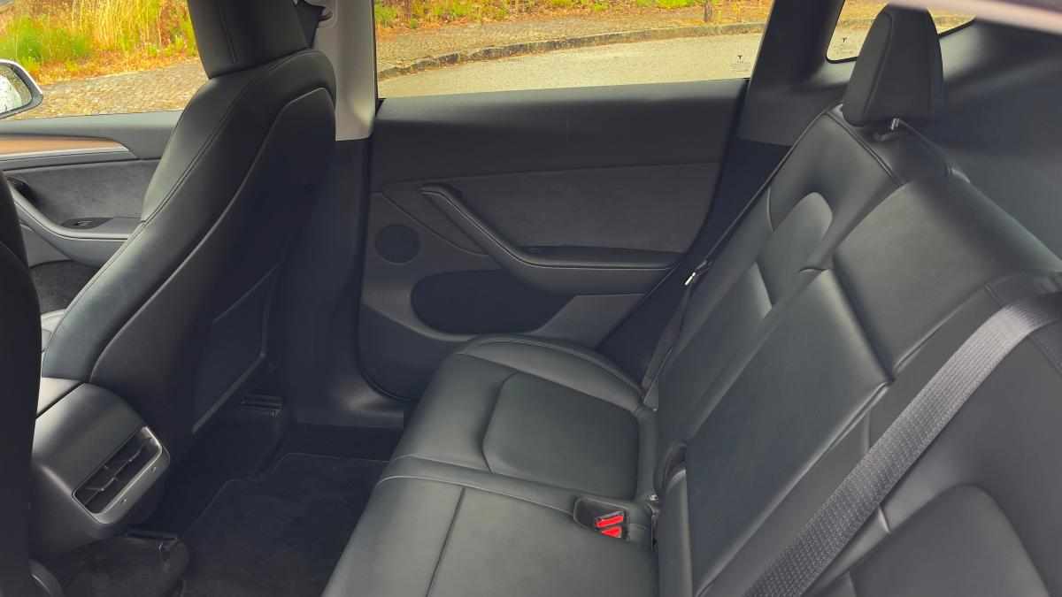 tesla-model-y-performance-2023-eletrico