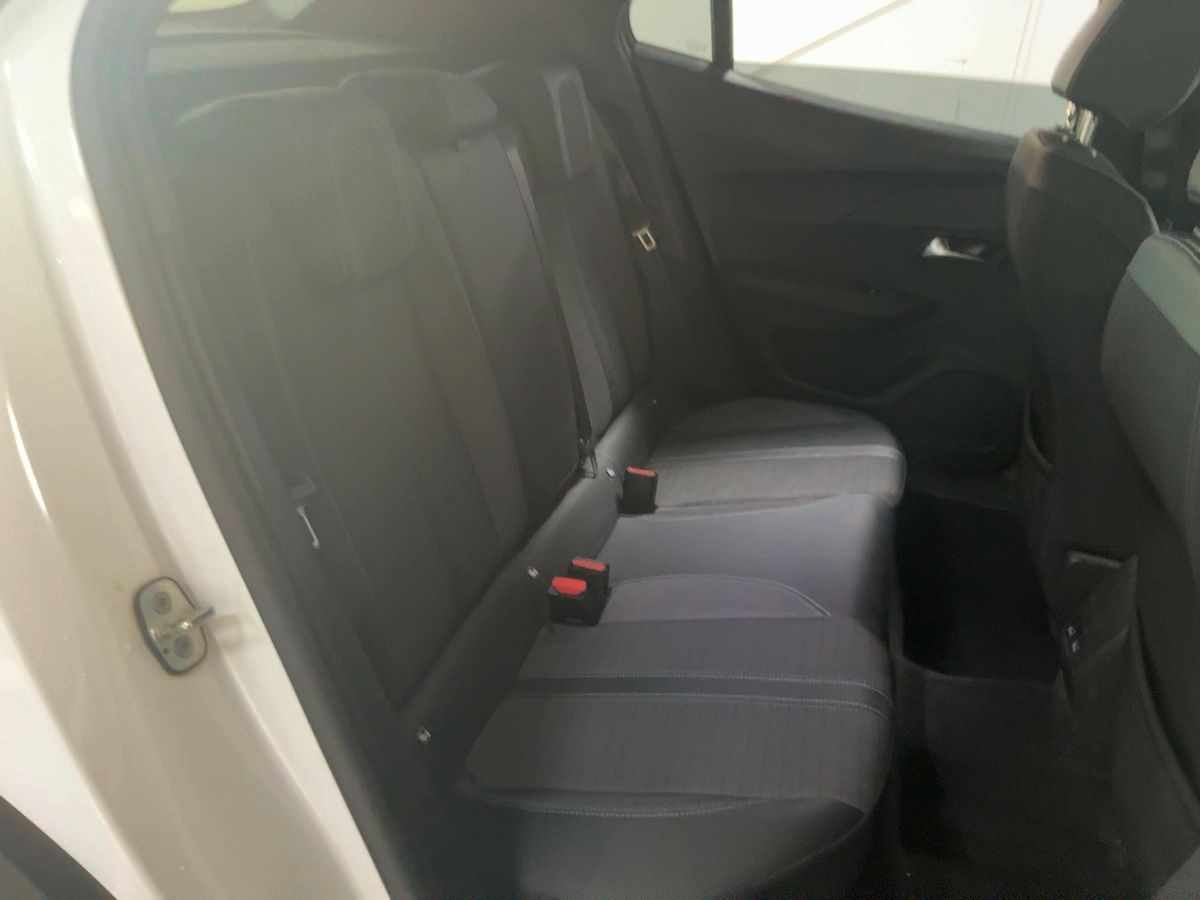 peugeot-2008-1-2-puretech-2022-gasolina-1199cc