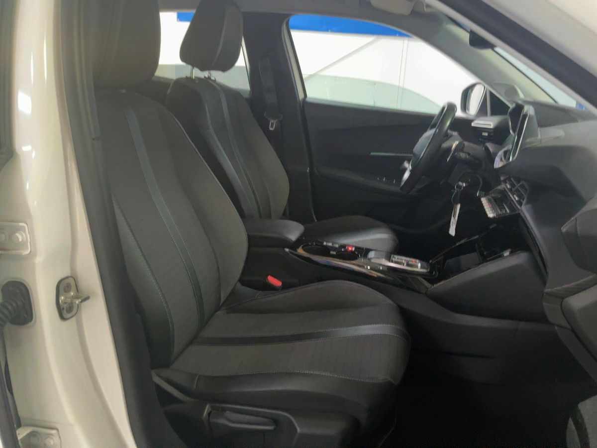 peugeot-2008-1-2-puretech-2022-gasolina-1199cc