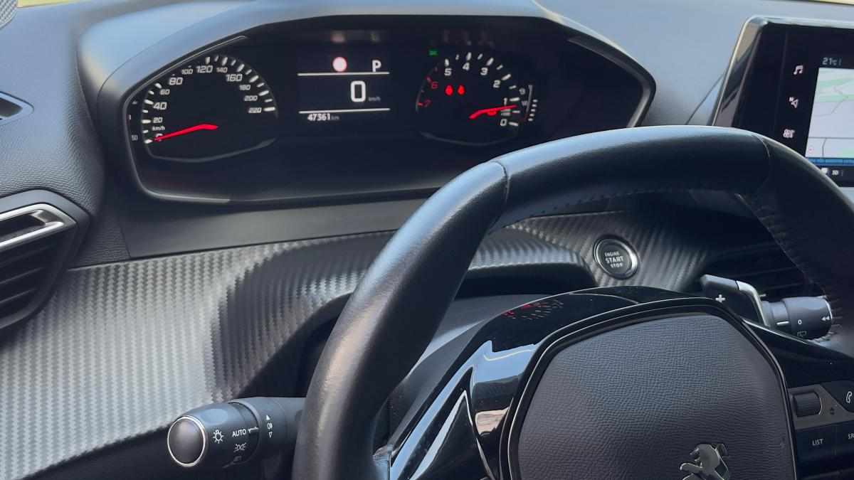 peugeot-208-1-2-puretech-2020-gasolina-1199cc