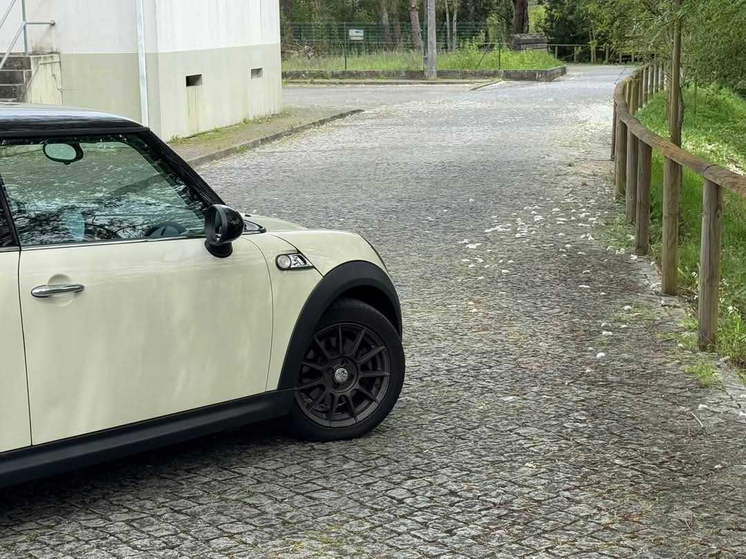 mini-cooper-2010-gasolina-1598cc