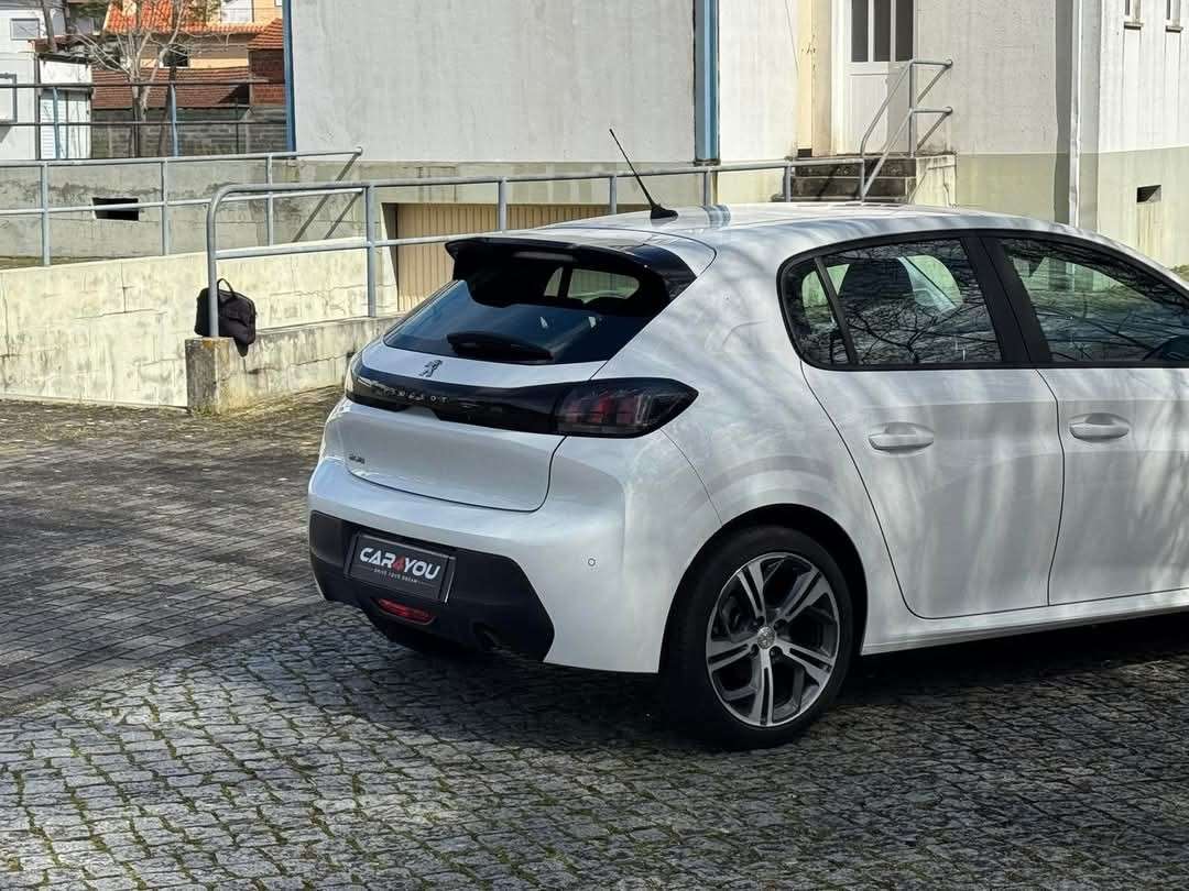 peugeot-208-2020-gasolina-1199cc