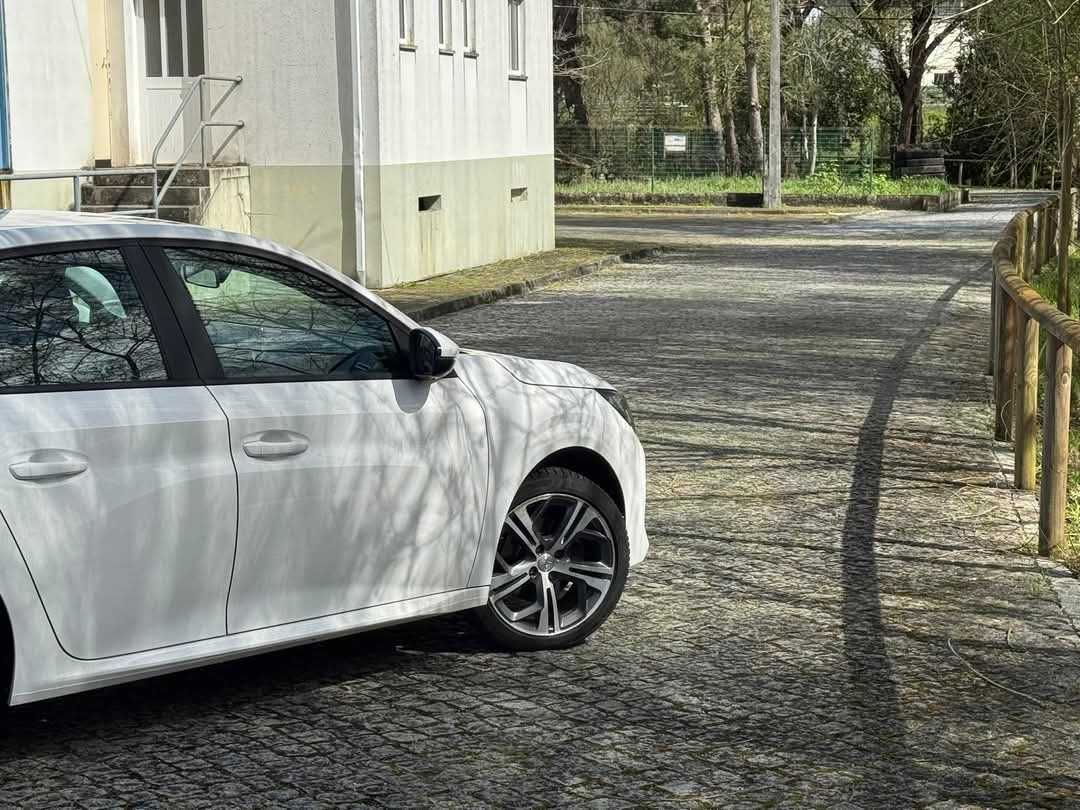 peugeot-208-2020-gasolina-1199cc