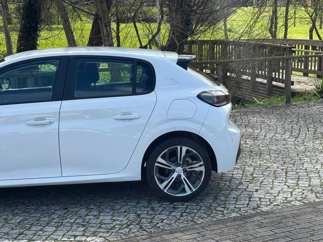 peugeot-208-2020-gasolina-1199cc