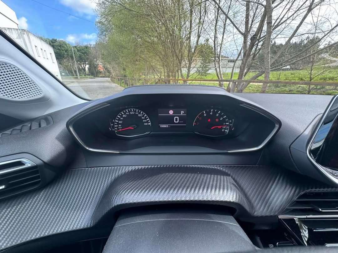 peugeot-208-2020-gasolina-1199cc