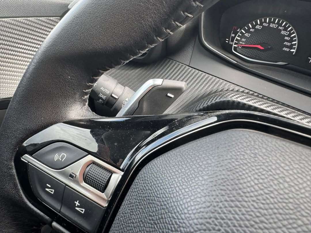 peugeot-208-2020-gasolina-1199cc
