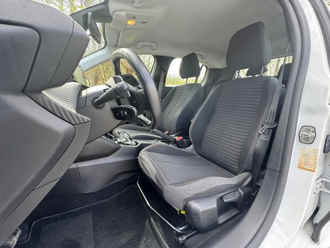 peugeot-208-2020-gasolina-1199cc