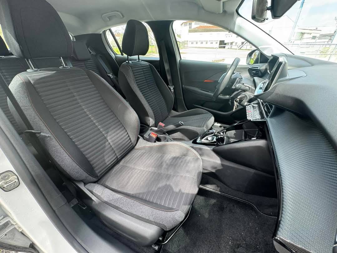 peugeot-208-2020-gasolina-1199cc