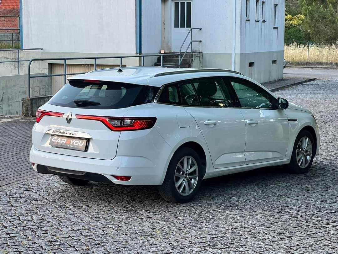 renault-megane-sport-tourer-2019-diesel-1461cc