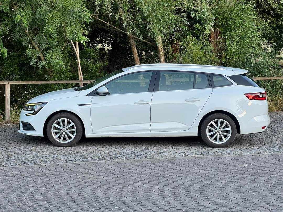 renault-megane-sport-tourer-2019-diesel-1461cc