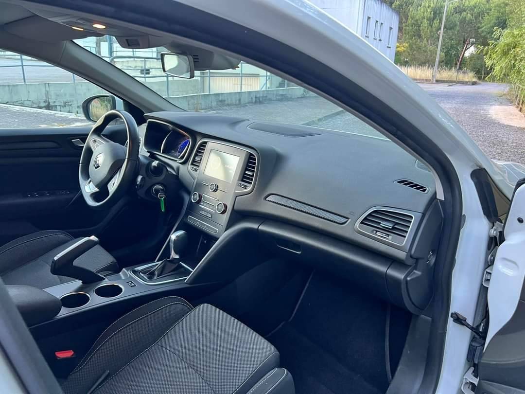 renault-megane-sport-tourer-2019-diesel-1461cc