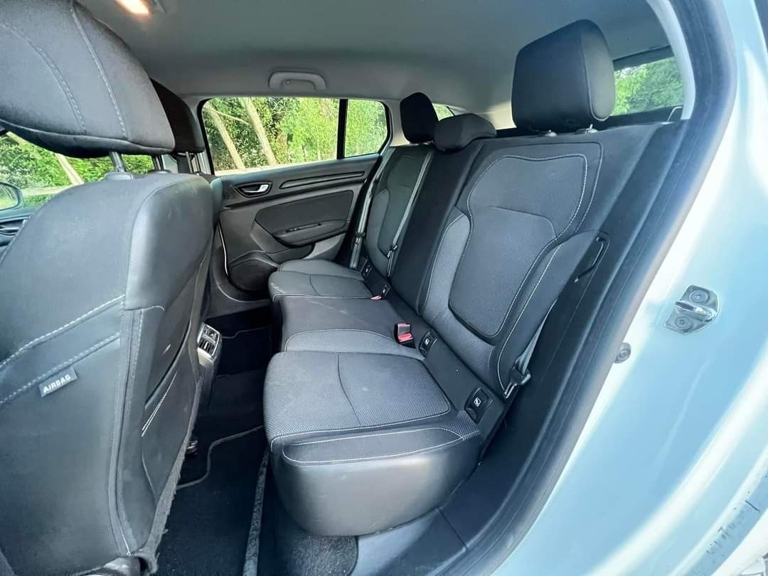 renault-megane-sport-tourer-2019-diesel-1461cc