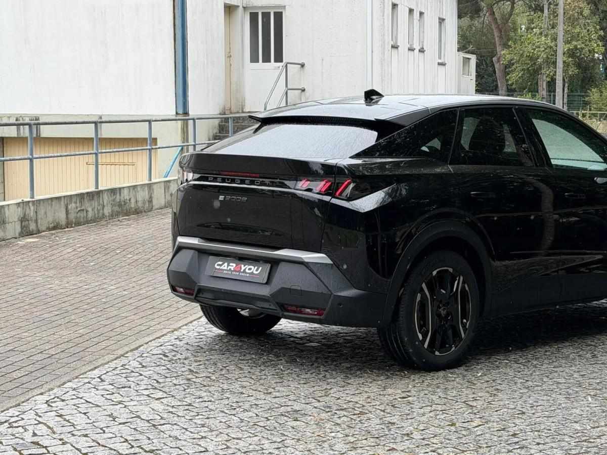 peugeot-e-3008-2025-eletrico-0cc