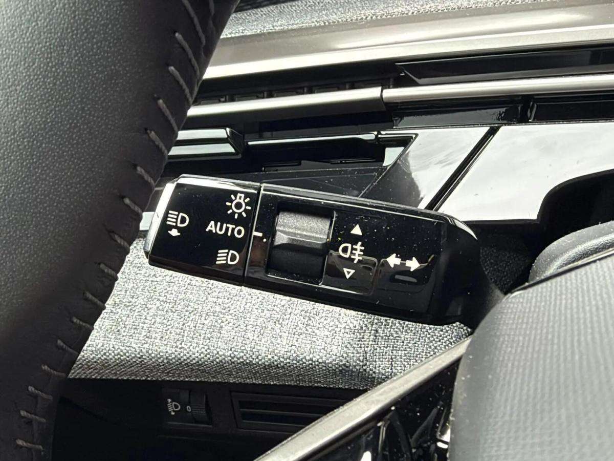 peugeot-e-3008-2025-eletrico-0cc