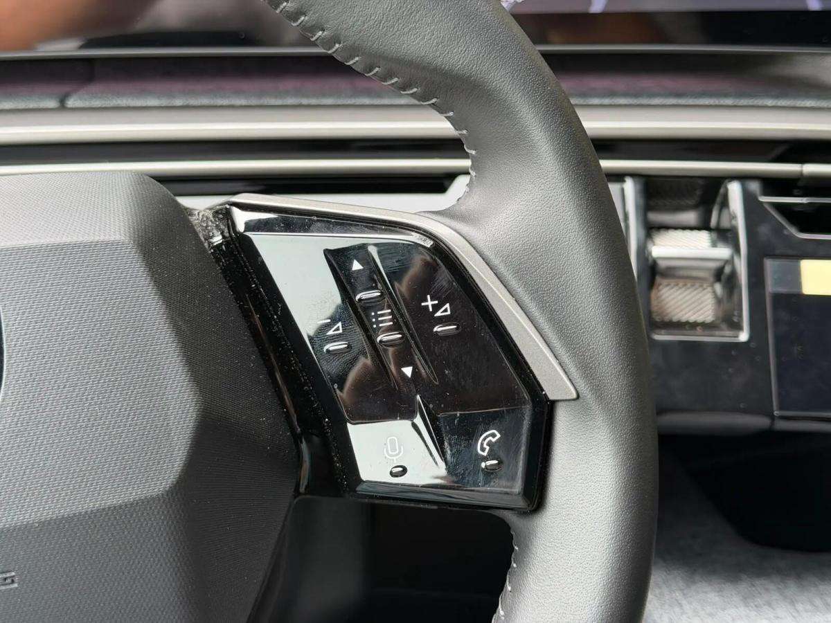 peugeot-e-3008-2025-eletrico-0cc
