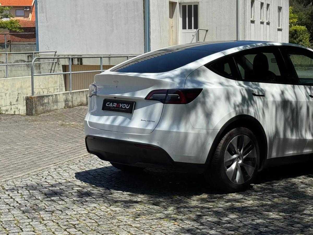 tesla-model-y-2022-eletrico-0cc