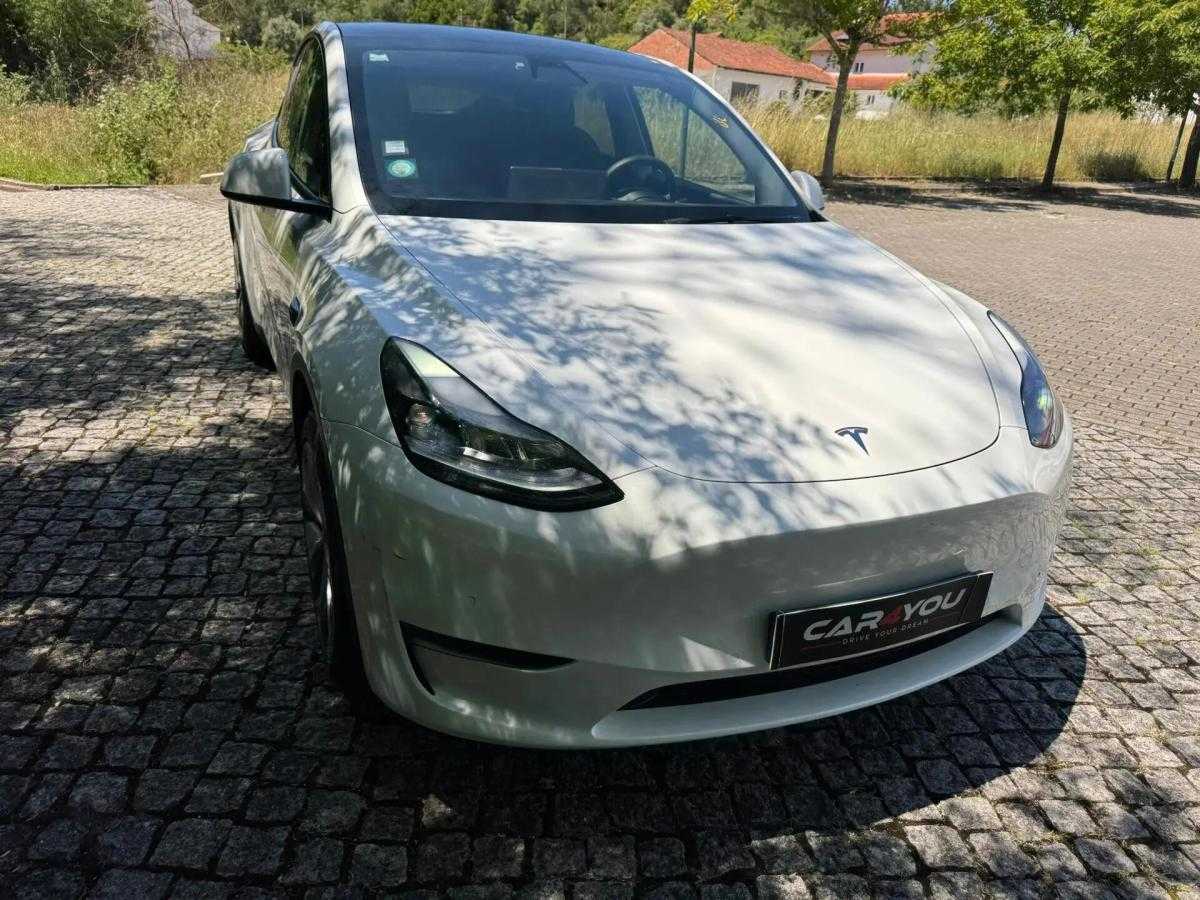 tesla-model-y-2022-eletrico-0cc