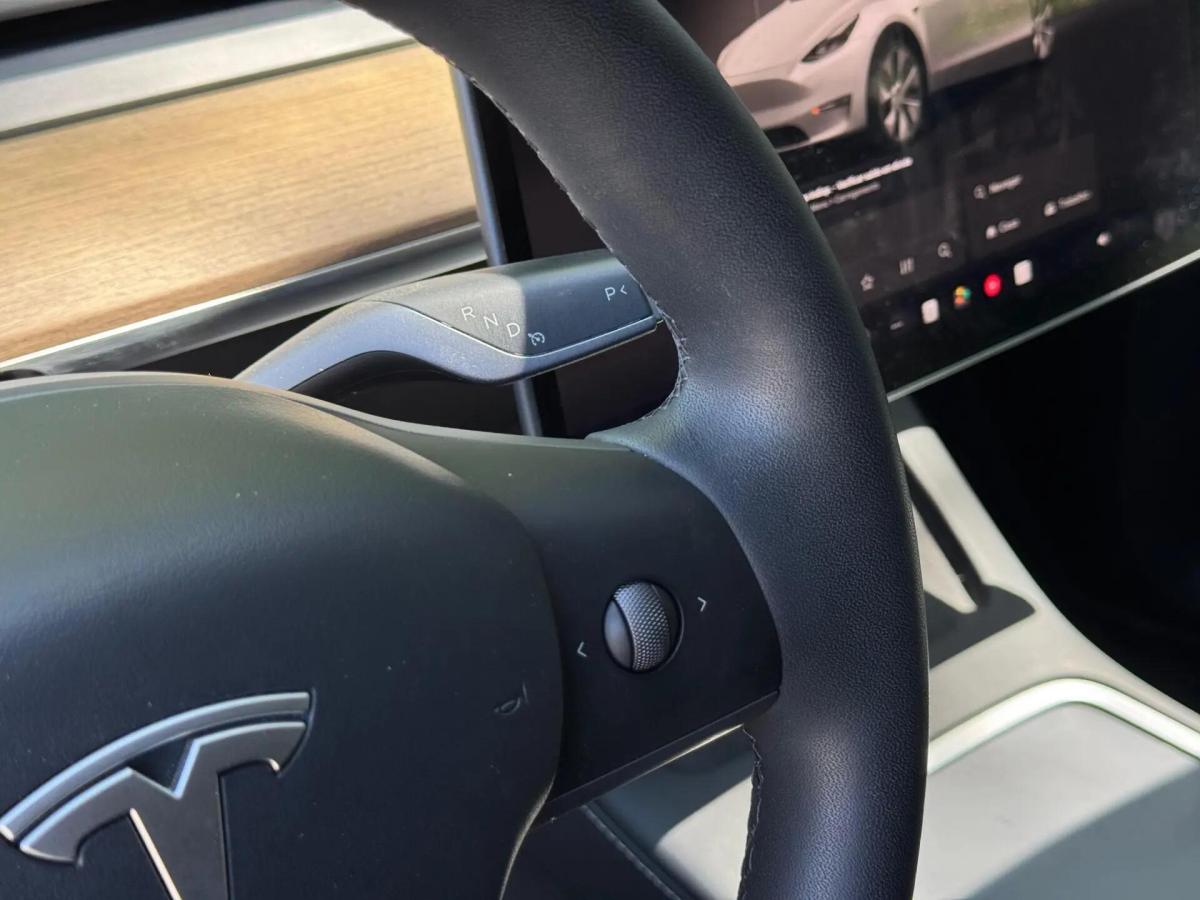 tesla-model-y-2022-eletrico-0cc