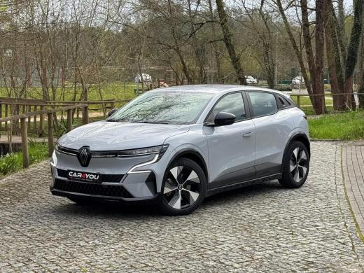 renault-megane-e-tech-2023-eletrico-0cc