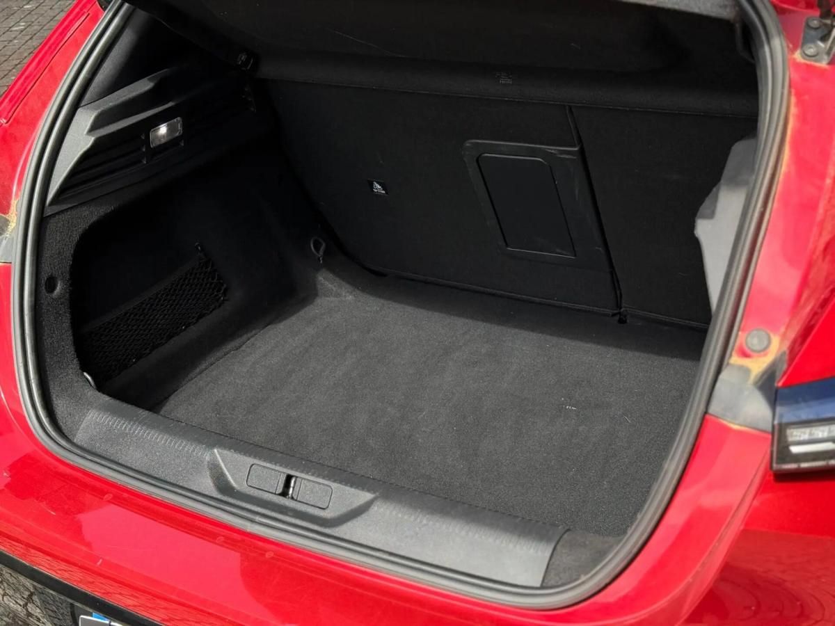peugeot-308-2023-gasolina-1199cc