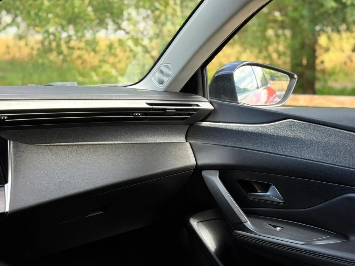 peugeot-308-2023-gasolina-1199cc