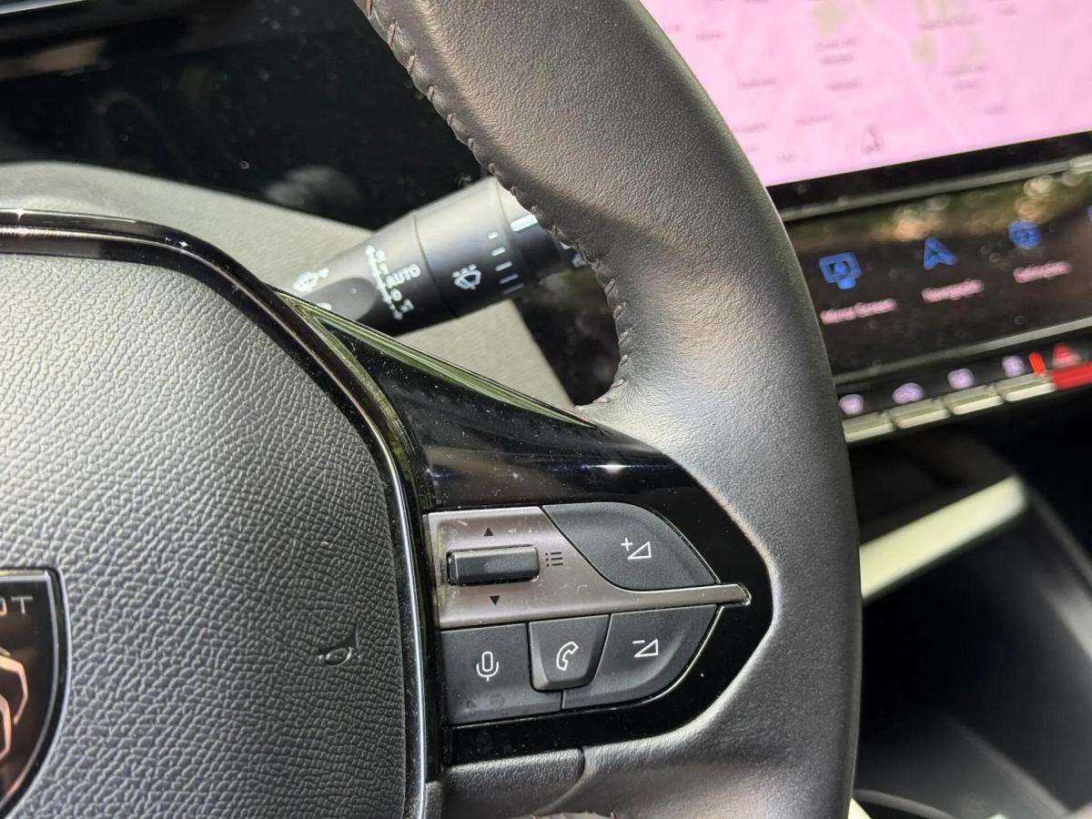 peugeot-308-2023-gasolina-1199cc