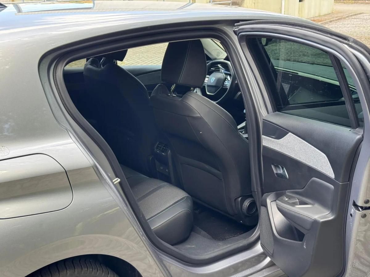 peugeot-308-2023-gasolina-1199cc