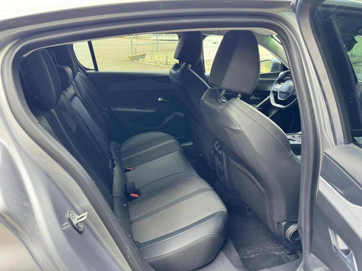 peugeot-308-2023-gasolina-1199cc