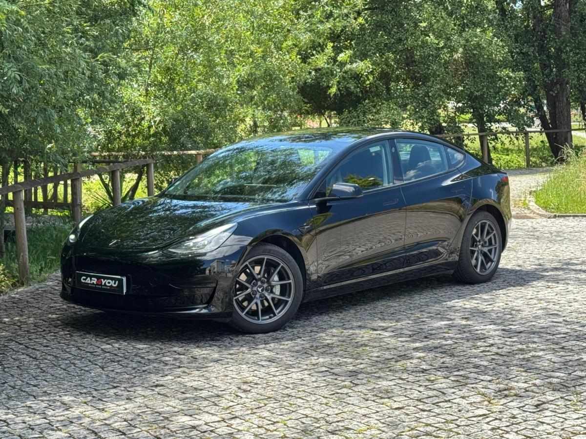 tesla-model-3-2021-eletrico-500cc