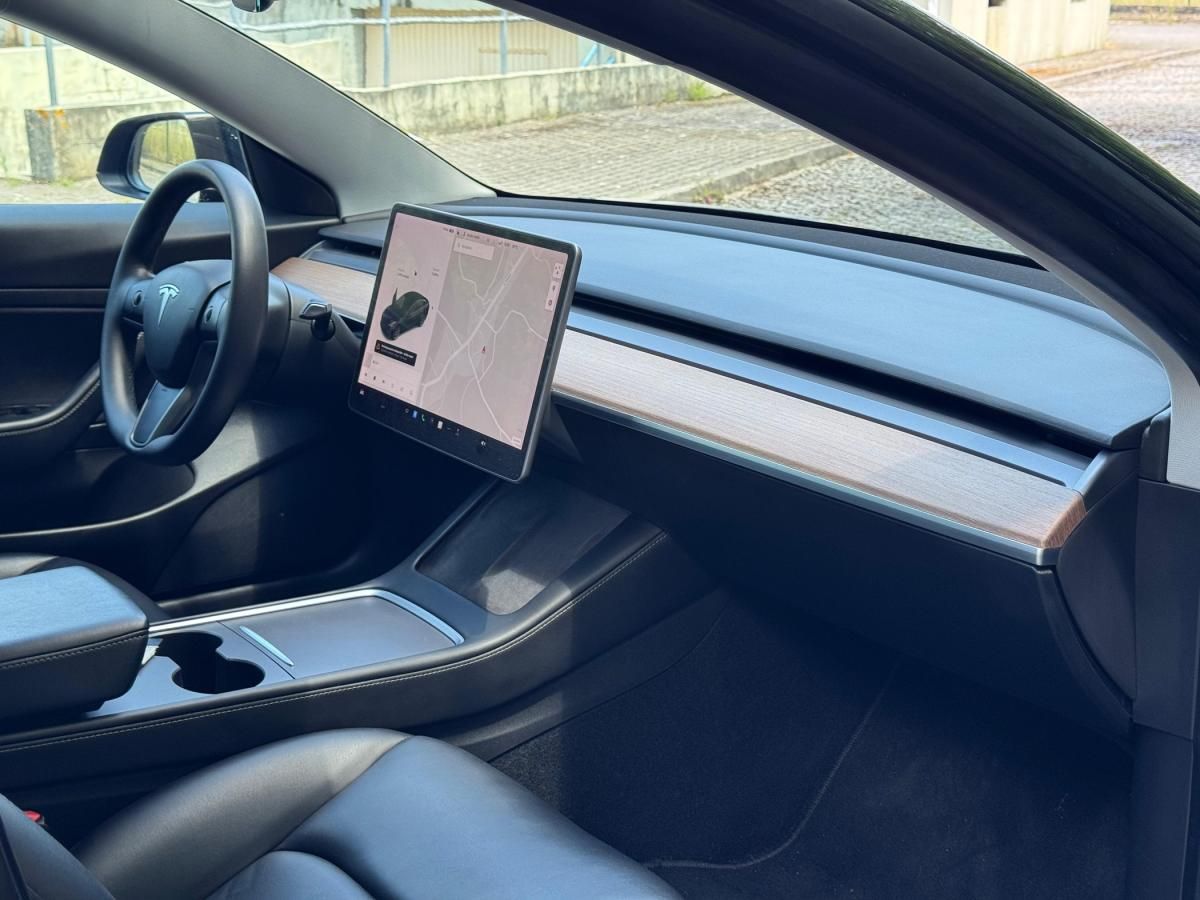 tesla-model-3-2021-eletrico-500cc