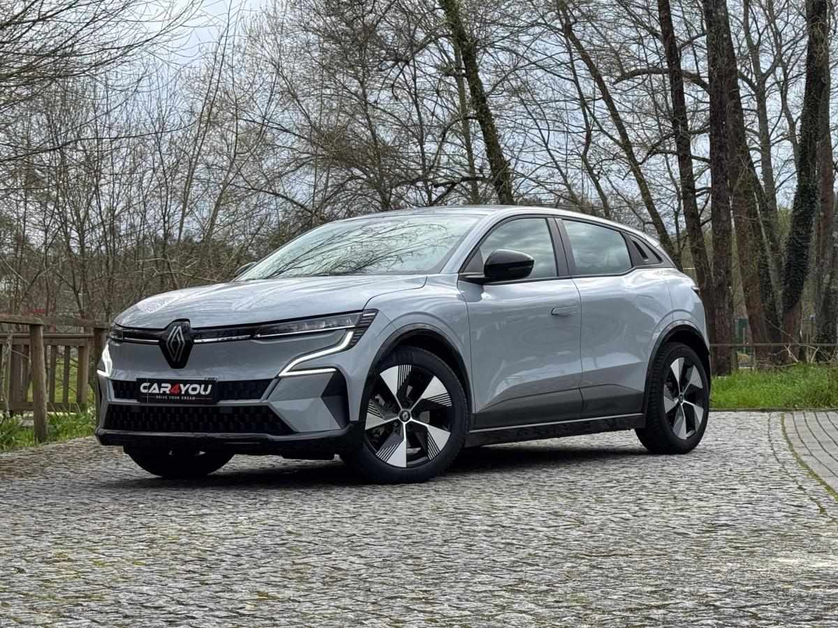 renault-megane-e-tech-2023-eletrico-500cc
