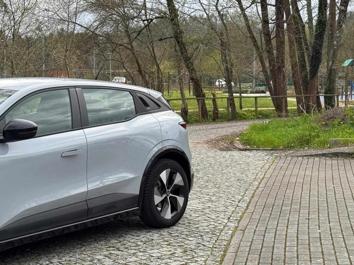renault-megane-e-tech-2023-eletrico-500cc