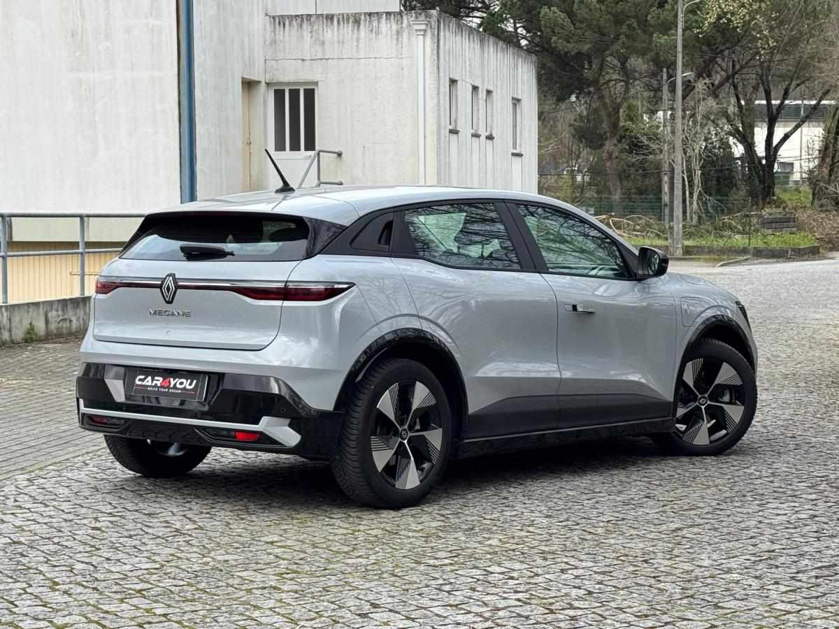 renault-megane-e-tech-2023-eletrico-500cc