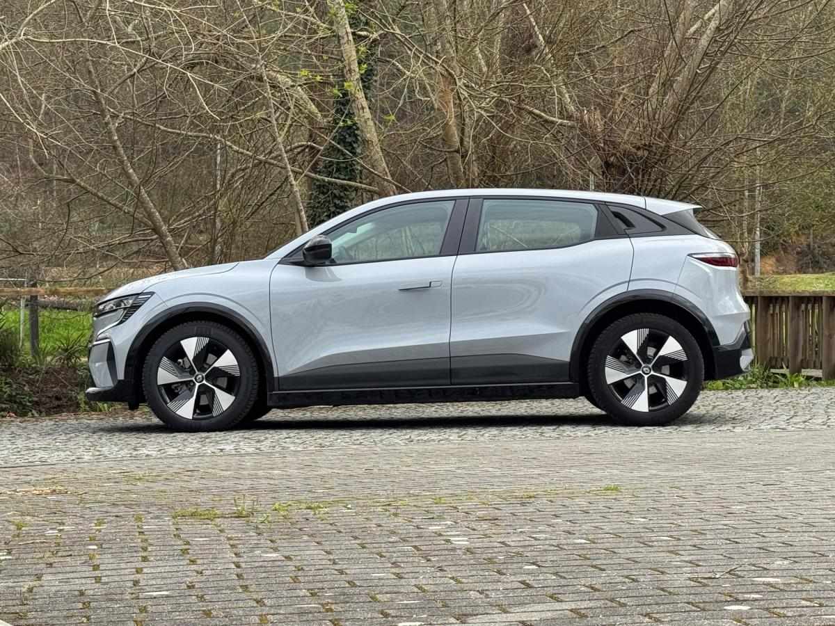 renault-megane-e-tech-2023-eletrico-500cc