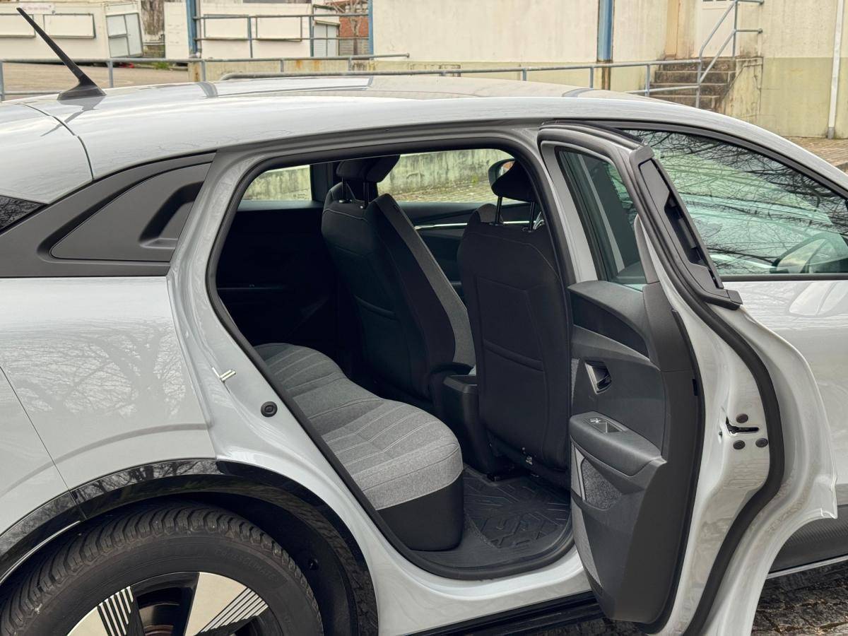 renault-megane-e-tech-2023-eletrico-500cc