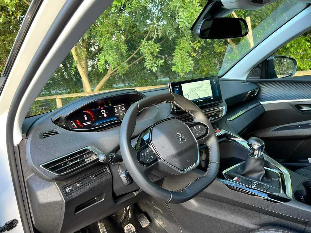 peugeot-3008-2022-gasolina-1199cc