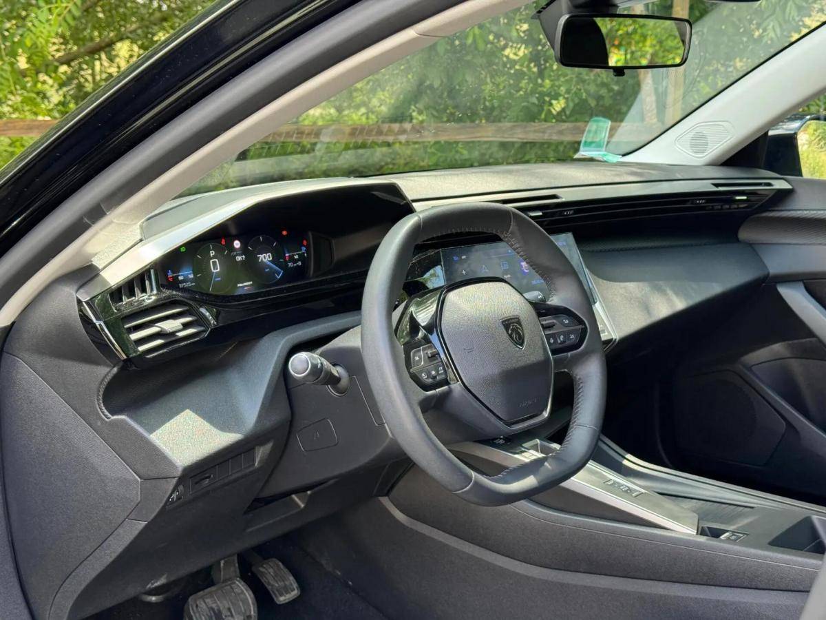 peugeot-308-2022-gasolina-1199cc